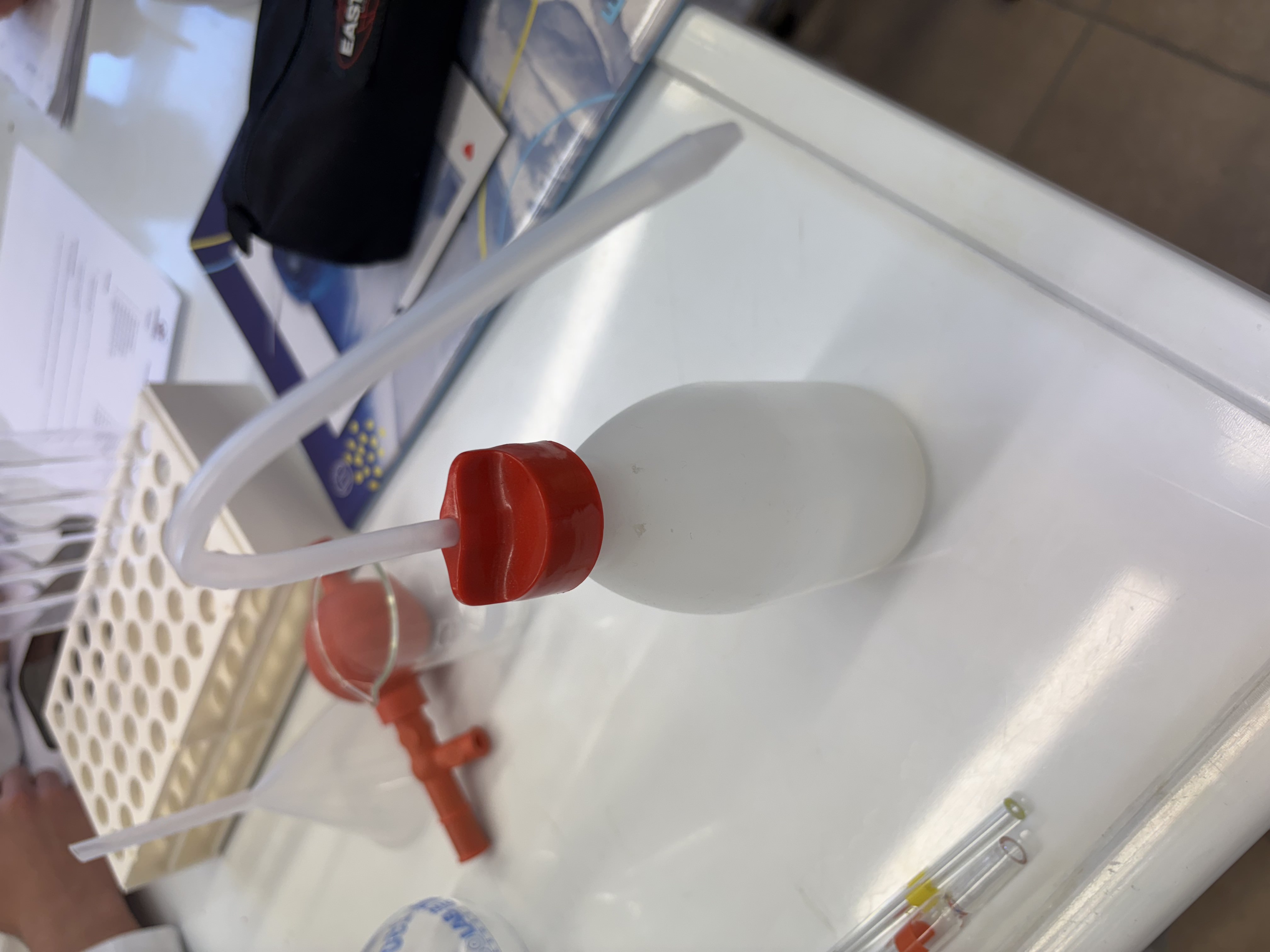 Spruzzetta con acqua distillata